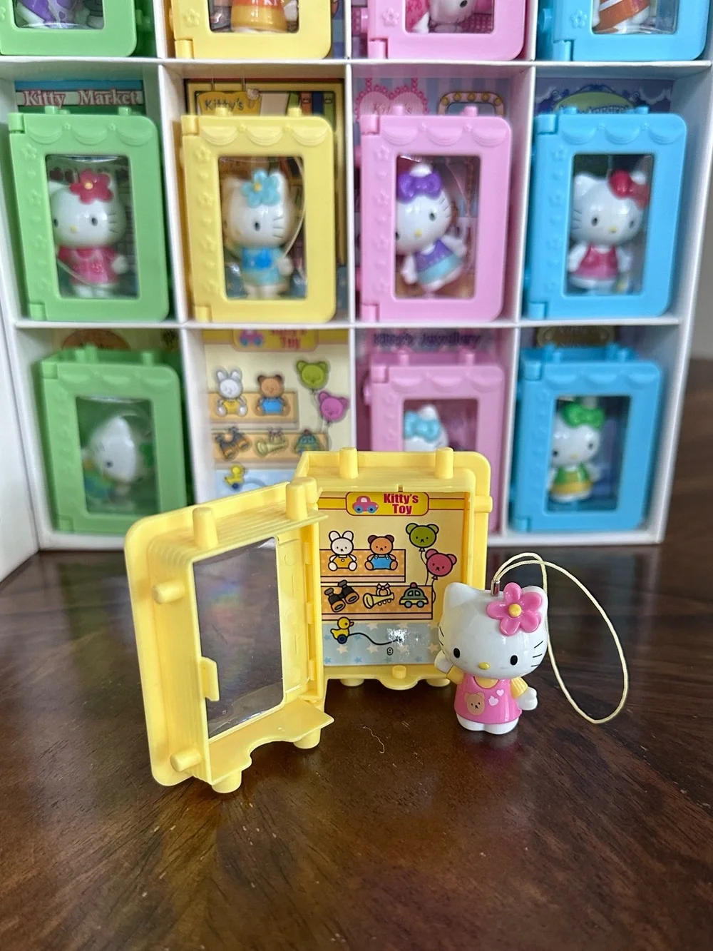 Hello Kitty Small Pet Carriers Set - Pink, Yellow, Green, Blue